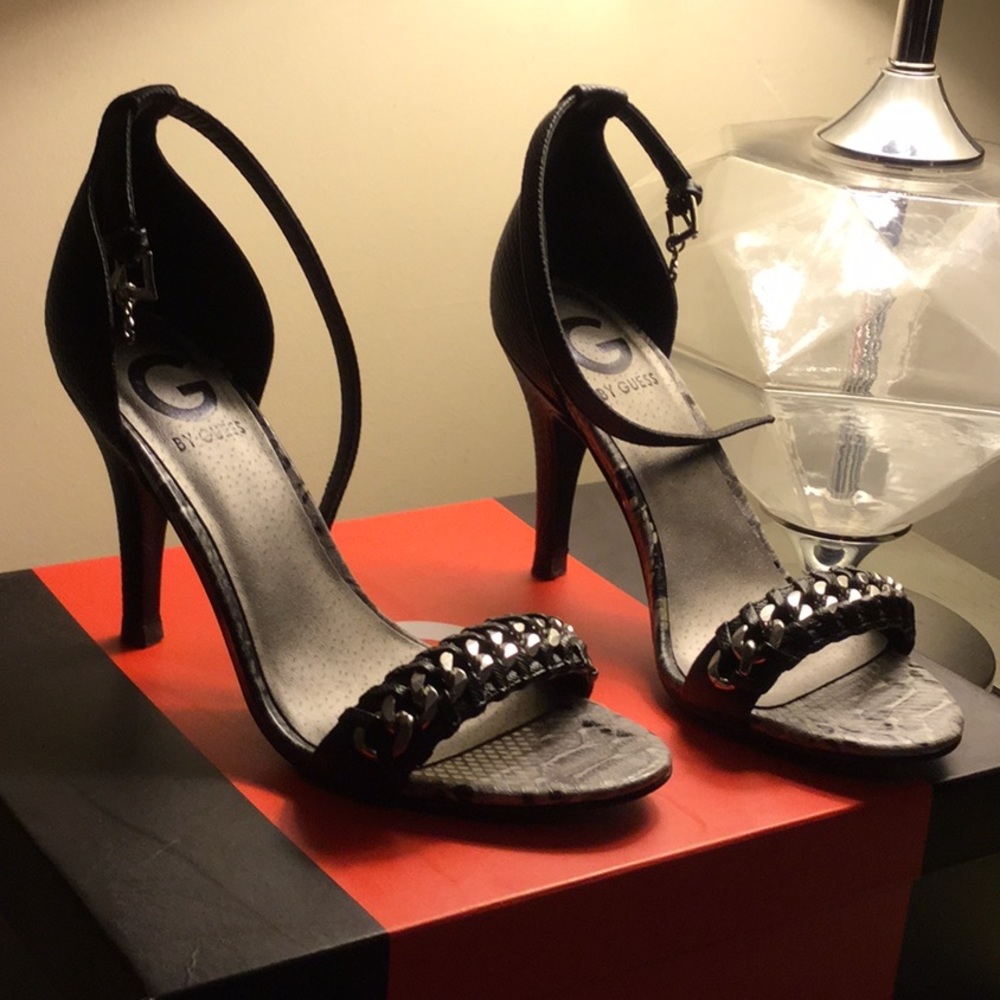 G by Guess Magni Sandal